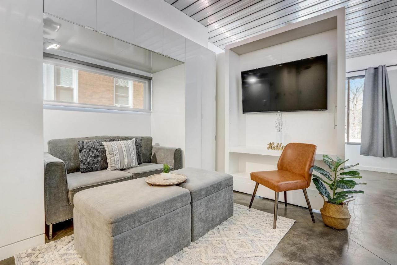 Frontdesk Mikros On Ashbury Micro Apts Cleveland Værelse billede